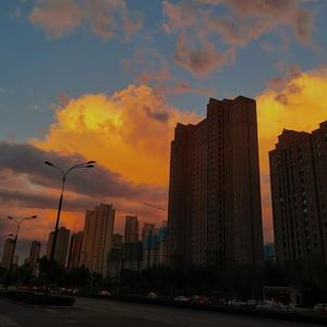 我爱和女人上床日B
